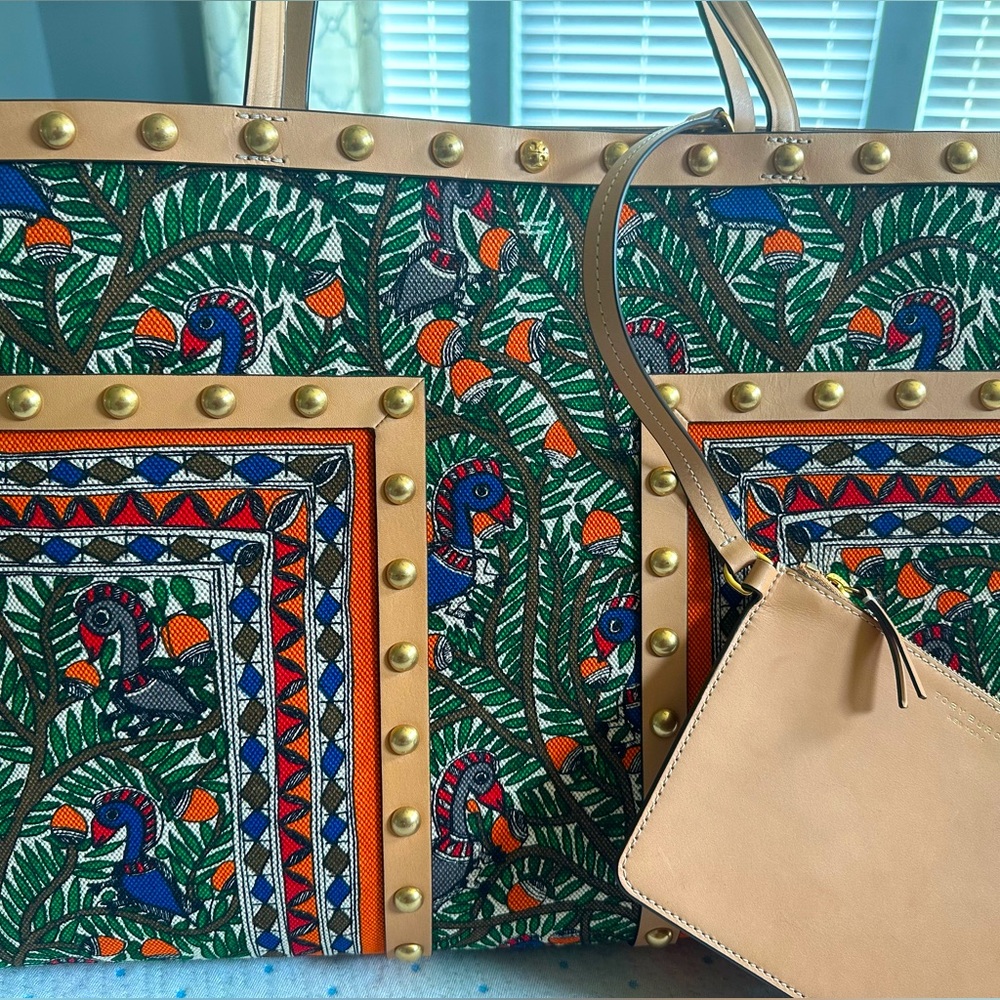 TORY BURCH BLOCK-T Studded OVERSIZED Tote In ORANGE SOMETHING WILD Print!